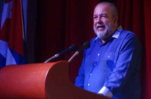 evalua-pleno-del-pcc-en-cuba-proyecciones-para-saneamiento-economico