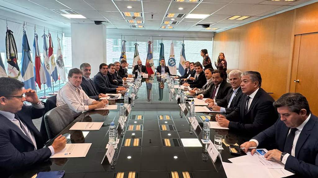 gobernadores-solicitan-al-presidente-milei-discutir-agenda-fiscal